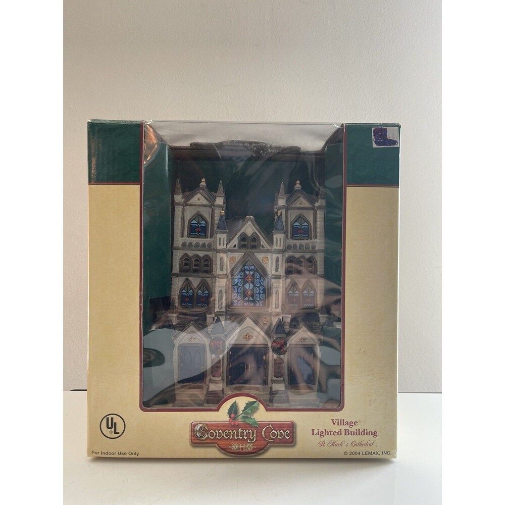2004 Lemax Coventry Cove Christmas Village Lighted Building St Marks Cathedral